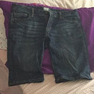 Bermuda jean shorts